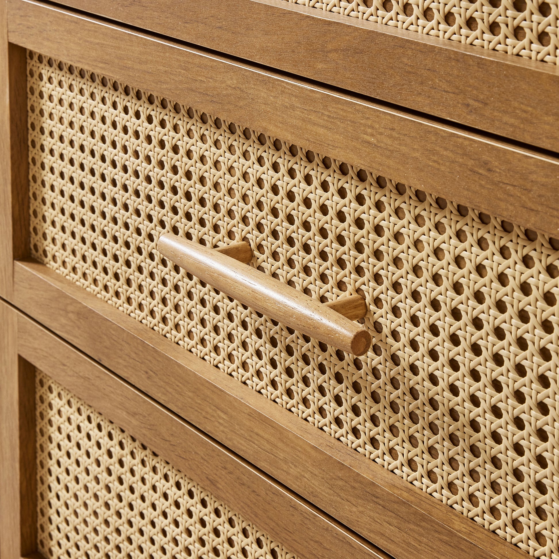 Springwood Caning 4-Drawer Dresser, Light Honey Finish